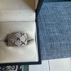 Sparkling Silver Diamond Ring